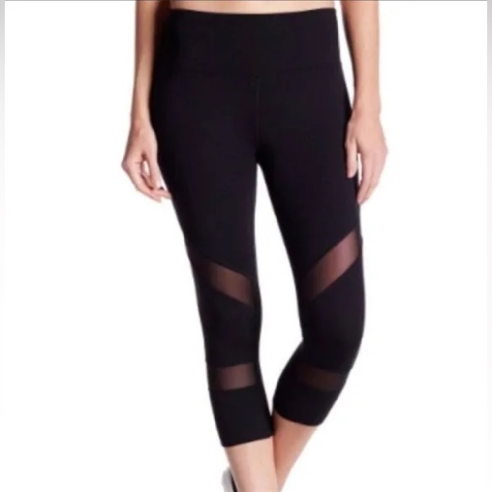 C&C sport capri mesh leggings size large black